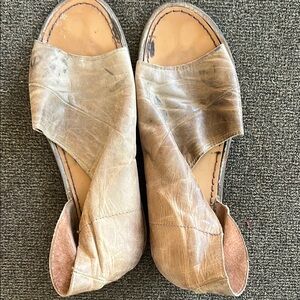 Free People Tan Leather Sandals Casual Slip-On